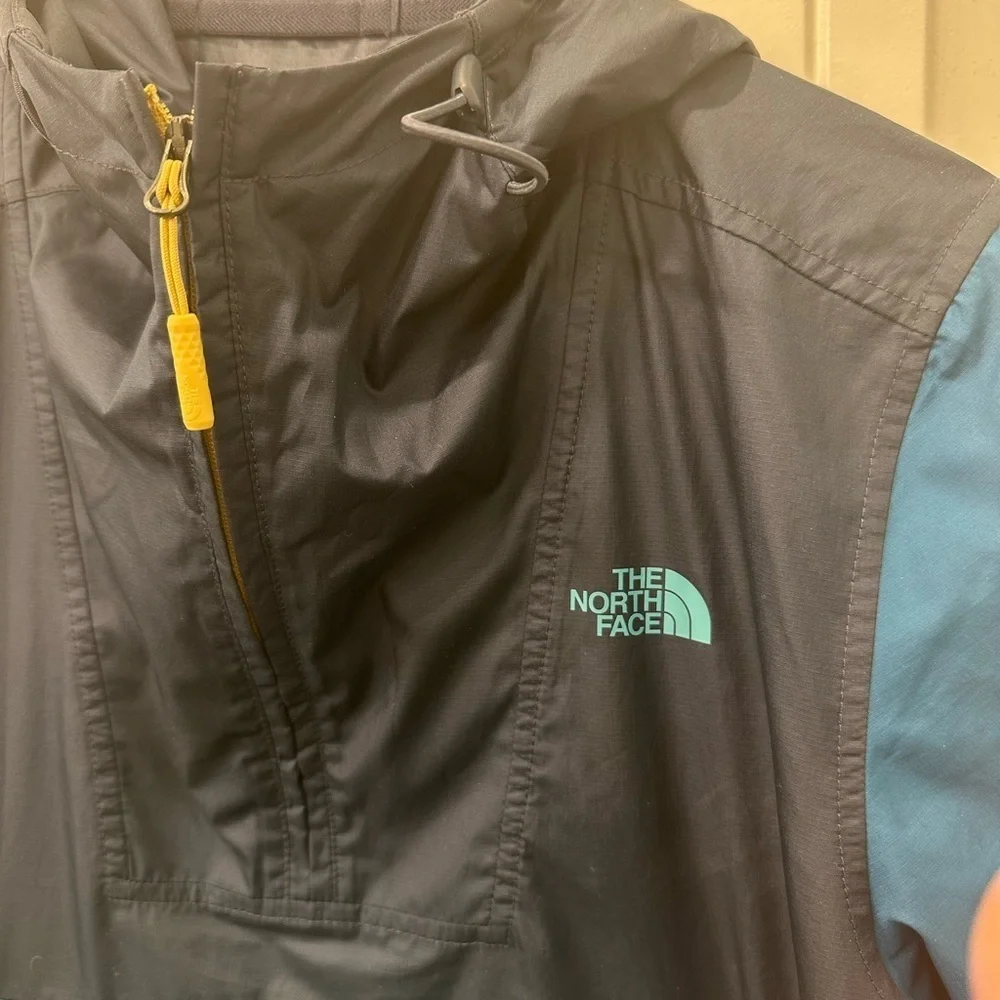 The North Face Fanorak Colorblock Anorak Windbreaker Jacket - Blue Small